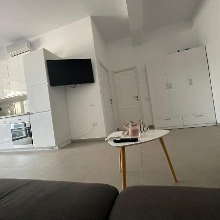 La Oti&Miruna Daire Navodari Dış mekan fotoğraf